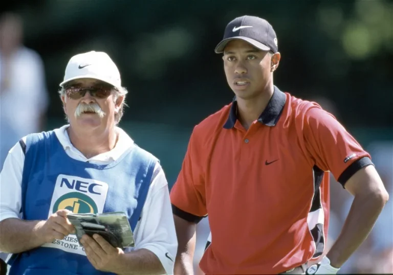 Mike-Cowan and Tiger-Woods