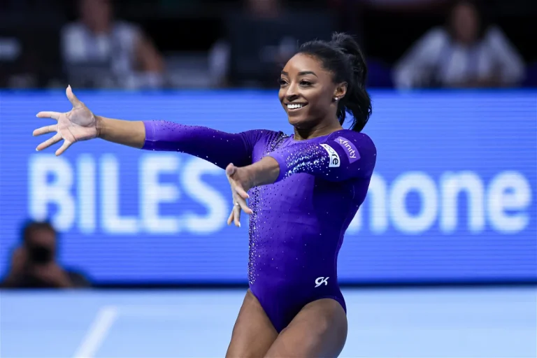 SIMONE-BILES