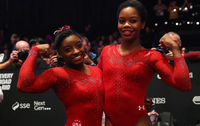 Simone-Biles-and-Gabby-Douglas