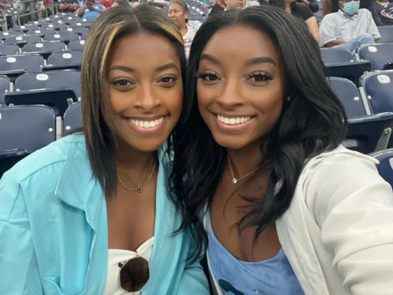 Adria-Biles-and-Simone-Biles