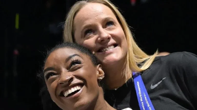 Cecile-Landi-and-Simone-Biles