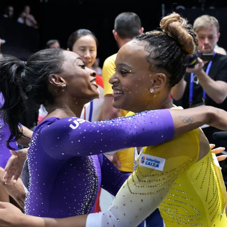 Simone-Biles-and-Rebeca-Andrade